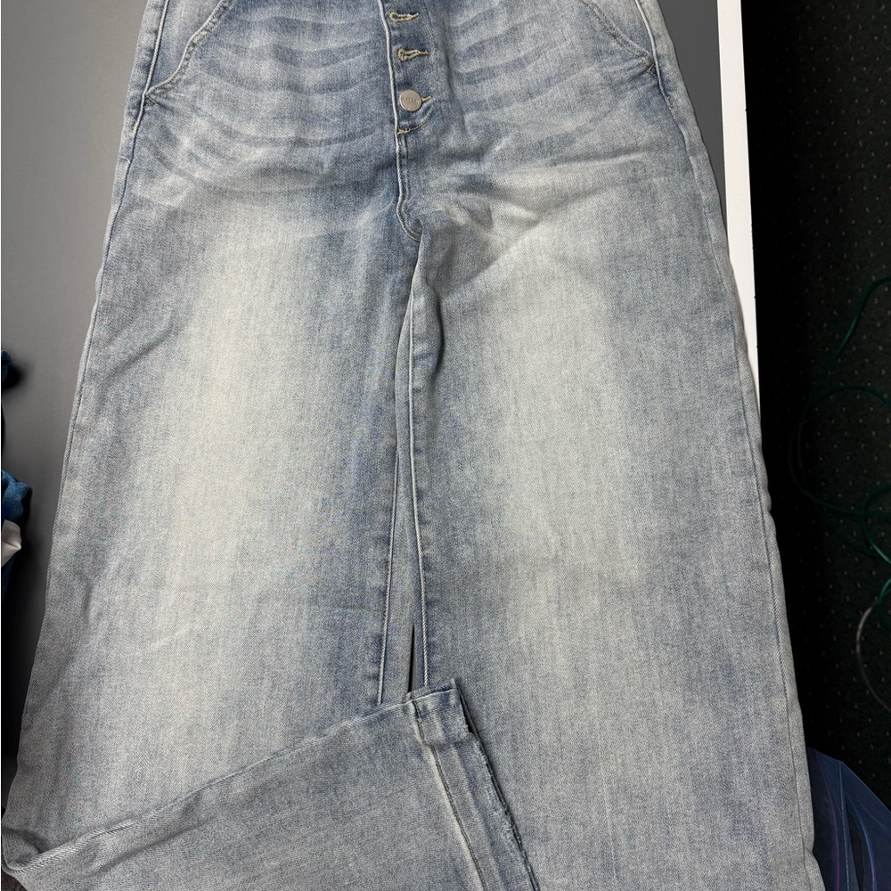 High Rise Light Blue Risen Denim Jeans NWT